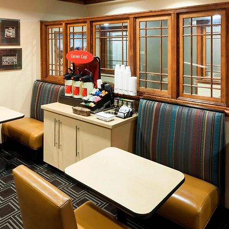 ทาวน์เพลส สวีท เท็กซาร์คานา Hotel Texarkana ภายนอก รูปภาพ