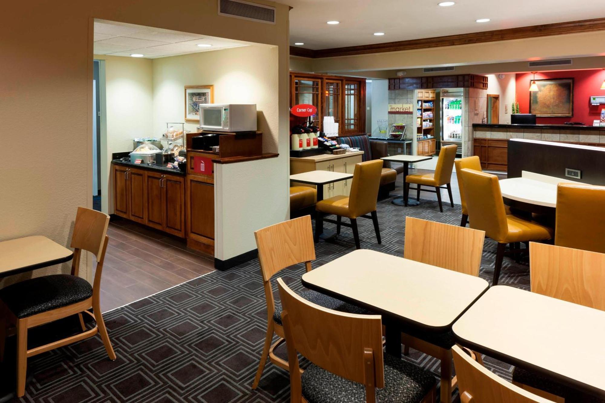 ทาวน์เพลส สวีท เท็กซาร์คานา Hotel Texarkana ภายนอก รูปภาพ