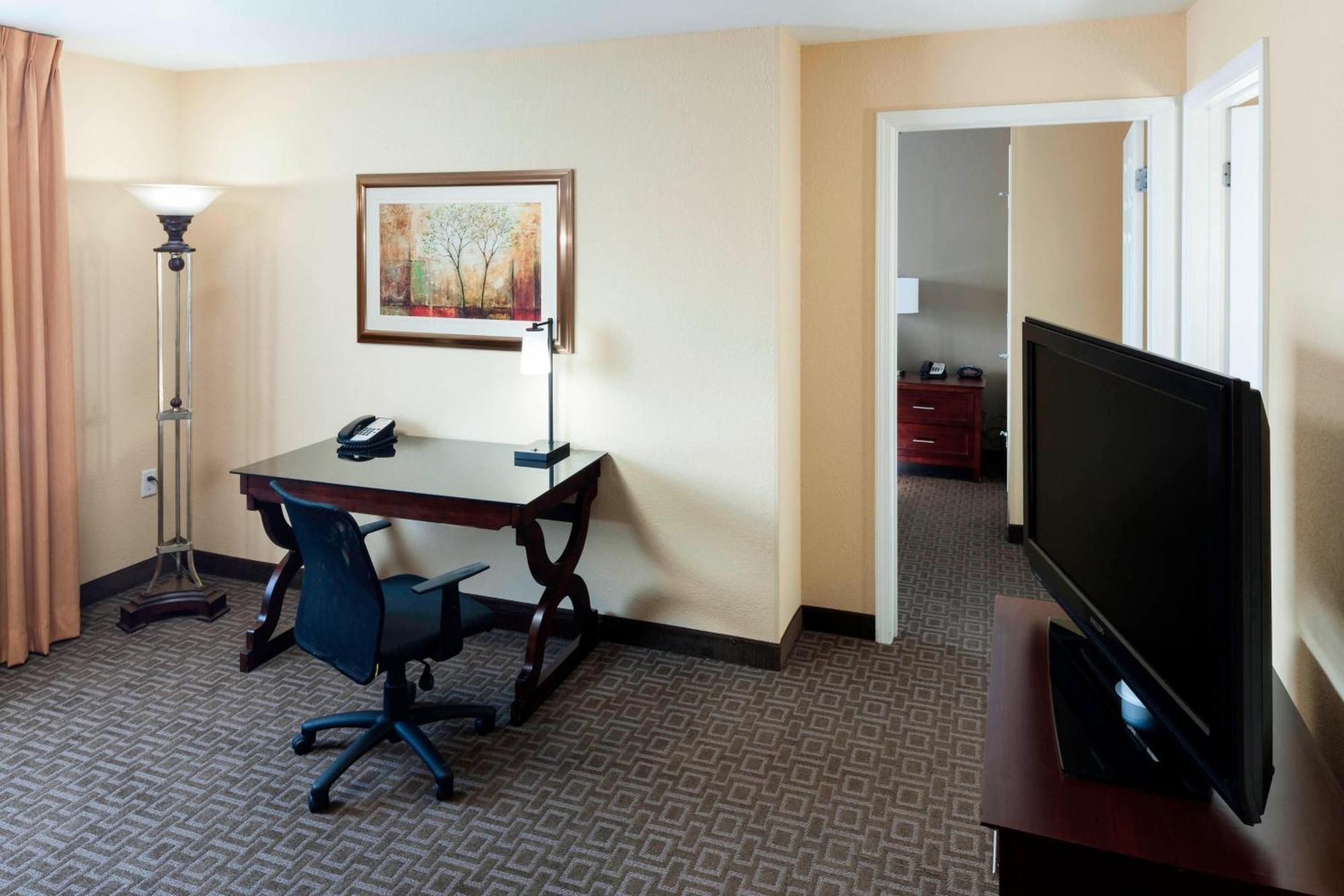 ทาวน์เพลส สวีท เท็กซาร์คานา Hotel Texarkana ภายนอก รูปภาพ
