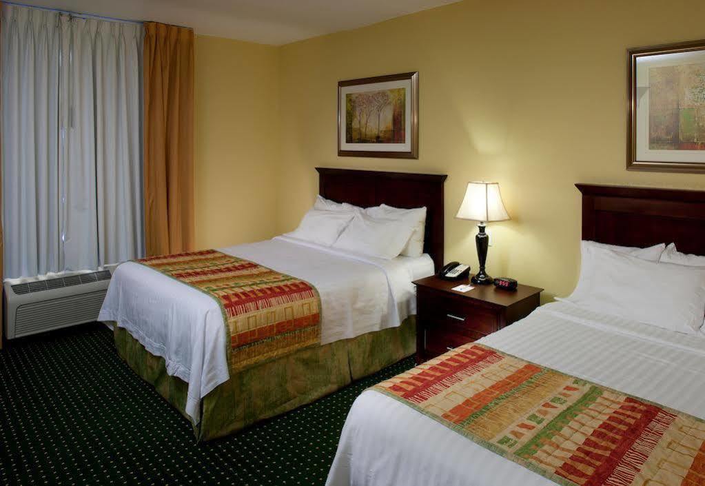 ทาวน์เพลส สวีท เท็กซาร์คานา Hotel Texarkana ภายนอก รูปภาพ