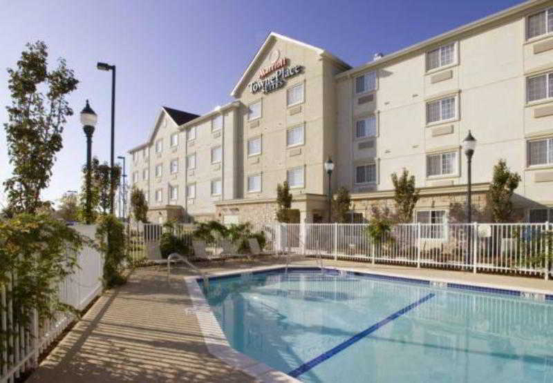 ทาวน์เพลส สวีท เท็กซาร์คานา Hotel Texarkana ภายนอก รูปภาพ